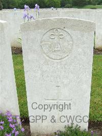 Etaples Military Cemetery - Birch, William Joseph