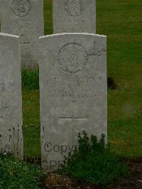 Etaples Military Cemetery - Bird, J