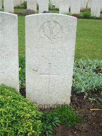 Etaples Military Cemetery - Bird, T W