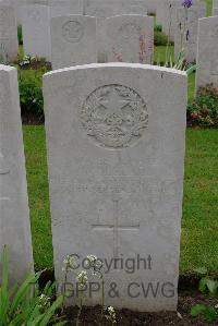 Etaples Military Cemetery - Black, William Hall