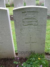 Etaples Military Cemetery - Blades, Elliott