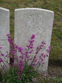 Etaples Military Cemetery - Blain, James