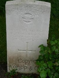 Etaples Military Cemetery - Blair, Hector