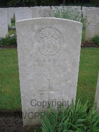 Etaples Military Cemetery - Blakey, William Allinson