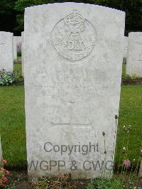 Etaples Military Cemetery - Blockley, F C