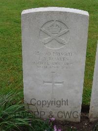 Etaples Military Cemetery - Boakes, Ernest Stanley