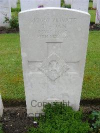 Etaples Military Cemetery - Boan, T