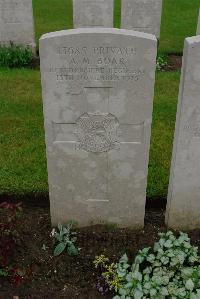 Etaples Military Cemetery - Boar, Alfred Miles