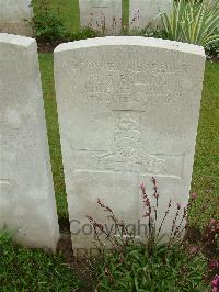 Etaples Military Cemetery - Bolsom, H G