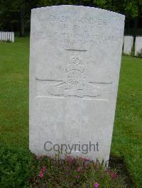 Etaples Military Cemetery - Bolt, Henry