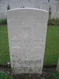 Etaples Military Cemetery - Bolton, James Hogg