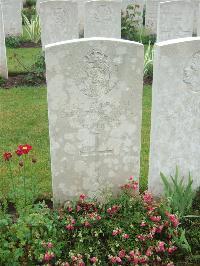 Etaples Military Cemetery - Bond, Fred