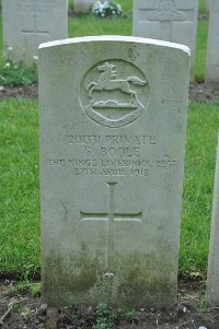 Etaples Military Cemetery - Boole, S