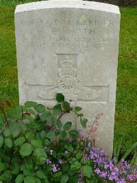 Etaples Military Cemetery - Booth, A E