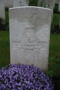 Etaples Military Cemetery - Boultbee, W V