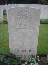 Etaples Military Cemetery - Boulton, H