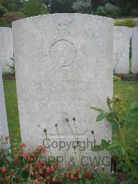 Etaples Military Cemetery - Bourne, Ernest Sydney