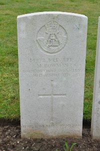 Etaples Military Cemetery - Bowman, M