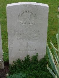 Etaples Military Cemetery - Bowman, Martin