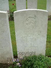 Etaples Military Cemetery - Bowyer, J W