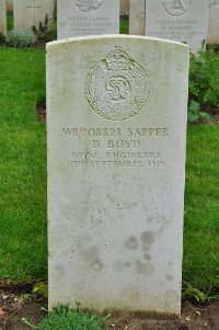 Etaples Military Cemetery - Boyd, David