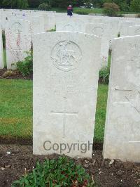 Etaples Military Cemetery - Boyles, J