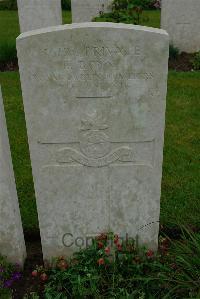 Etaples Military Cemetery - Boyne, E