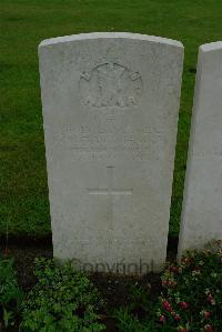 Etaples Military Cemetery - Bradley, John Francis