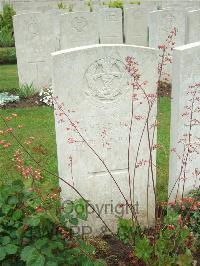 Etaples Military Cemetery - Bradshaw, E