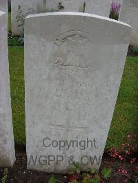 Etaples Military Cemetery - Brady, J