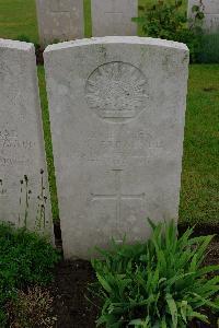 Etaples Military Cemetery - Breadner, Cecil Gordon