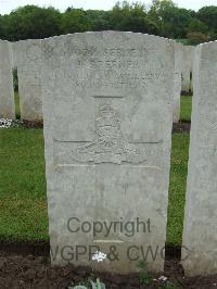 Etaples Military Cemetery - Brebner, James