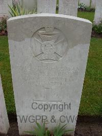 Etaples Military Cemetery - Bremner, A W