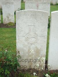 Etaples Military Cemetery - Briscoe, Thomas