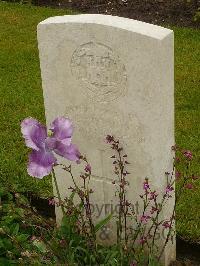 Etaples Military Cemetery - Broad, Alfred Evans