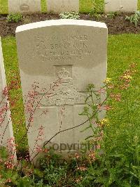 Etaples Military Cemetery - Broderick, Falkiner Alfred