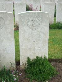 Etaples Military Cemetery - Brodie, H