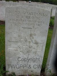 Etaples Military Cemetery - Brook, James Allan