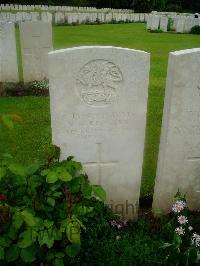 Etaples Military Cemetery - Brooker, Frederick Natt