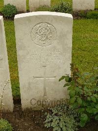 Etaples Military Cemetery - Broomfield, D