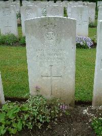 Etaples Military Cemetery - Brophy, M