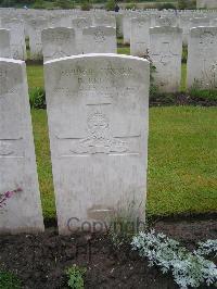 Etaples Military Cemetery - Brown, Duncan