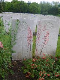 Etaples Military Cemetery - Brown, G F