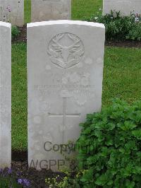 Etaples Military Cemetery - Brown, J