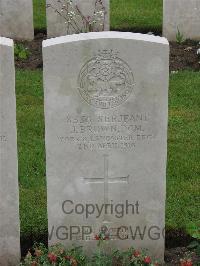 Etaples Military Cemetery - Brown, James