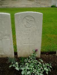 Etaples Military Cemetery - Brown, John George