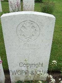 Etaples Military Cemetery - Brown, T H