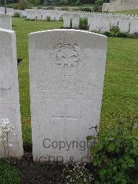 Etaples Military Cemetery - Brown, Thomas Walter