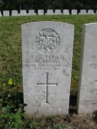 Etaples Military Cemetery - Brown, W