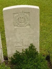 Etaples Military Cemetery - Brown, William